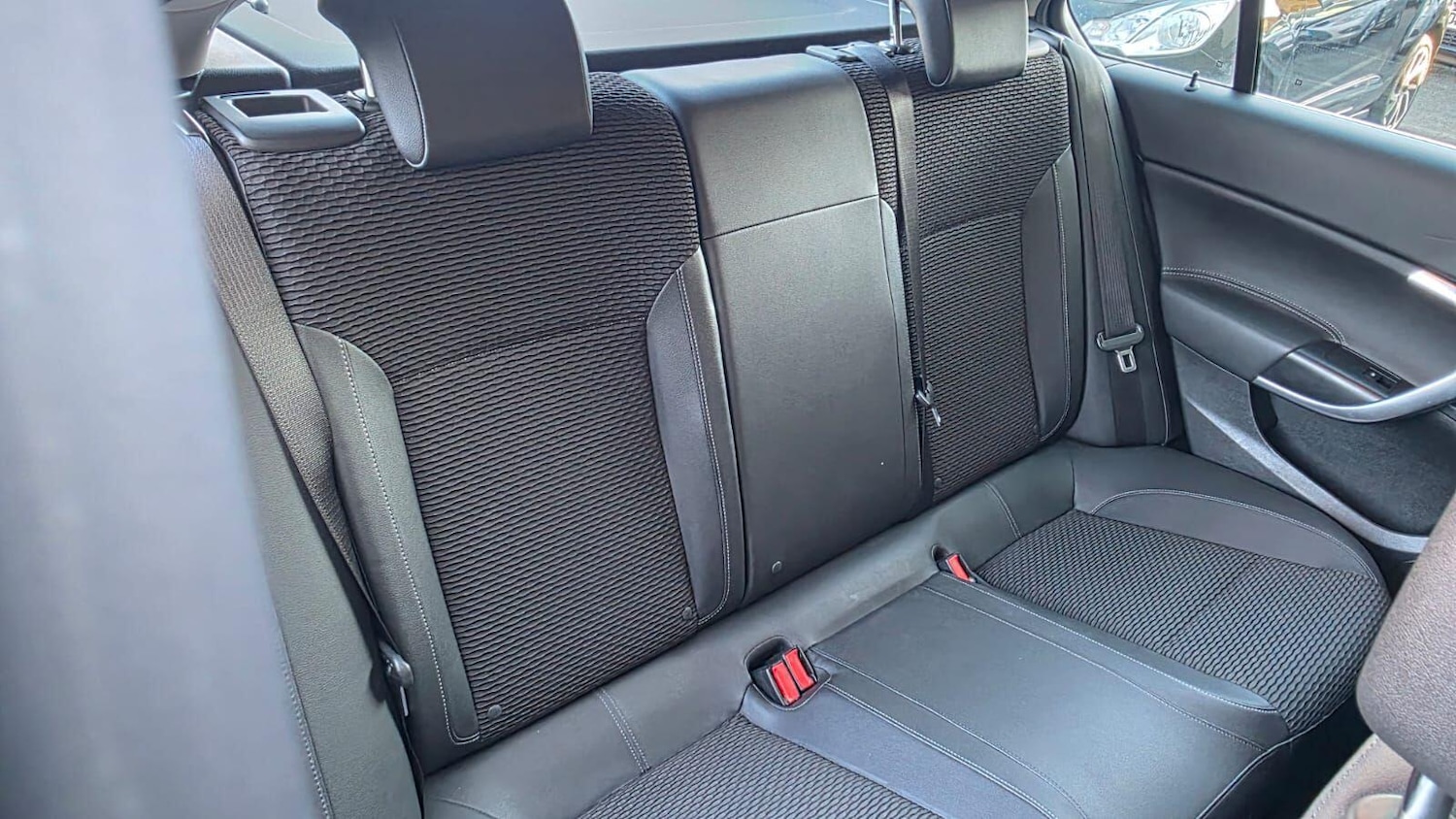 Used Vauxhall Insignia 2015 for sale - 76634009: Photo 19