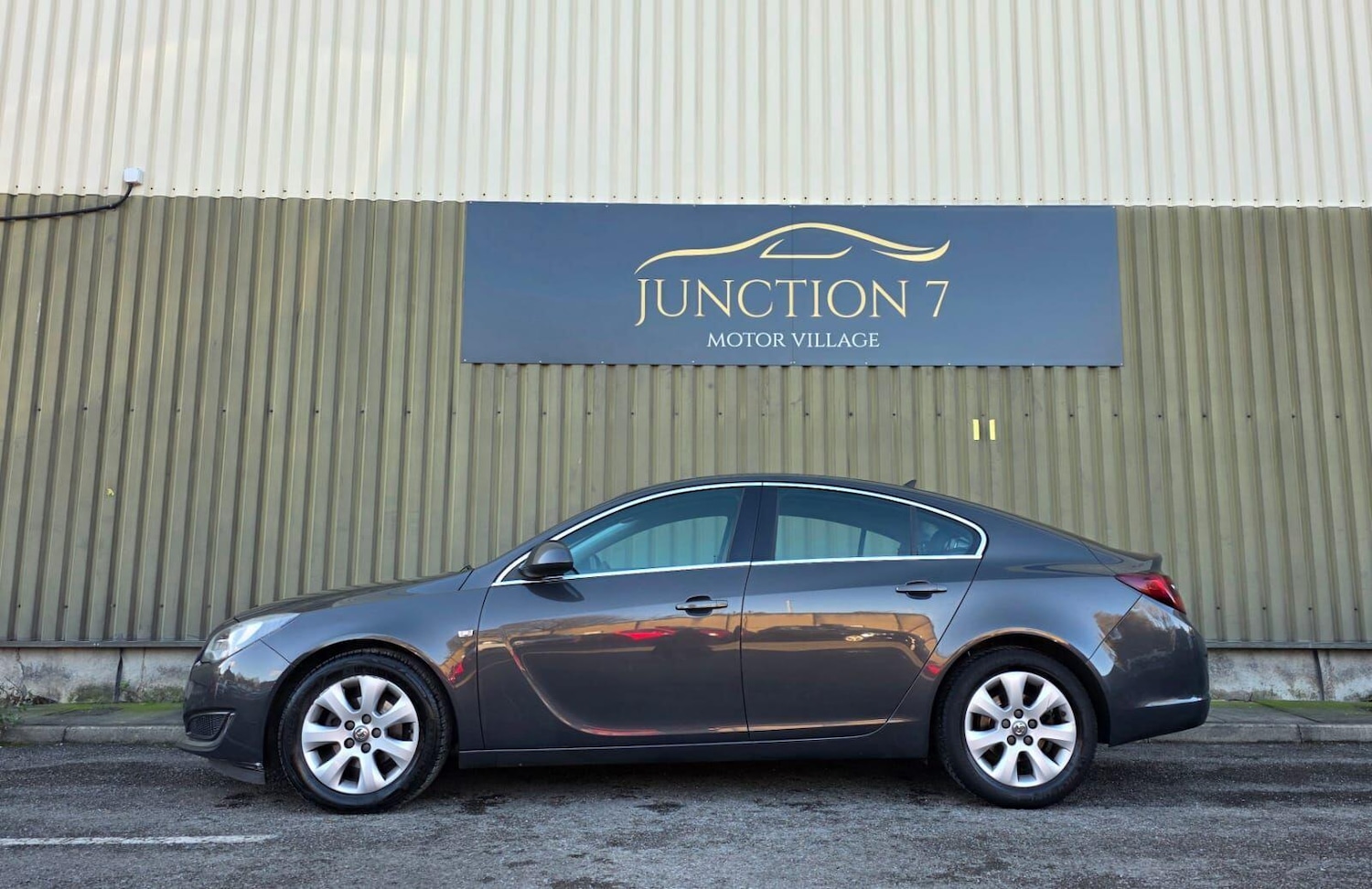 Used Vauxhall Insignia 2015 for sale - 76634009: Photo 7