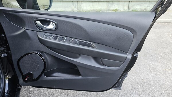 Used Renault Clio 2018 for sale - 75553073: Photo 18