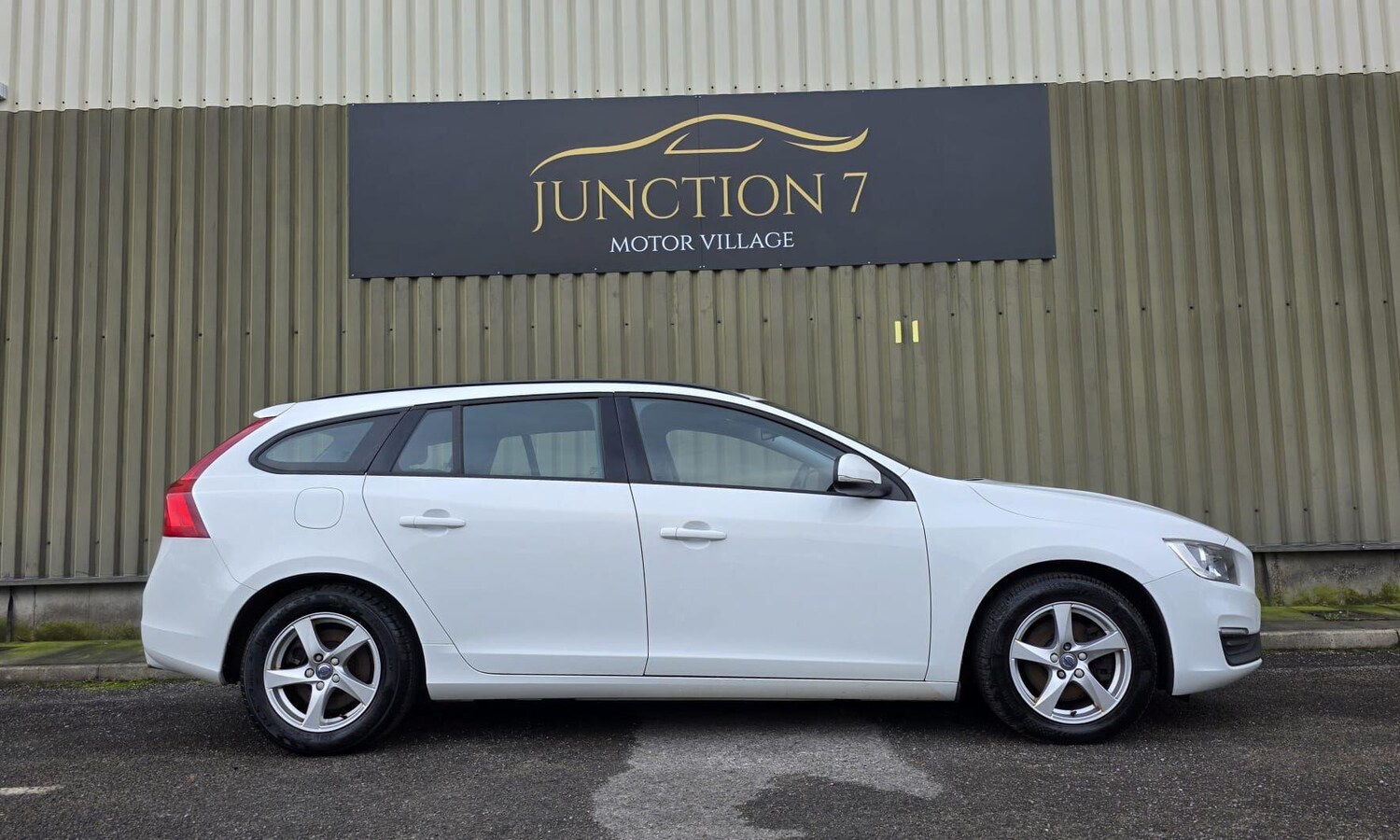 Used Volvo V60 for sale - 77484211: Photo 10
