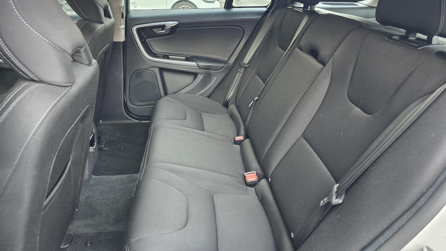 Used Volvo V60 for sale - 77484211: Photo 22