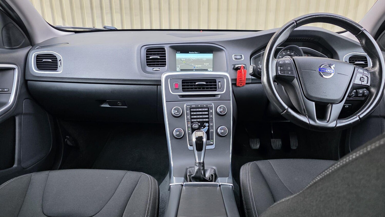 Used Volvo V60 for sale - 77484211: Photo 32