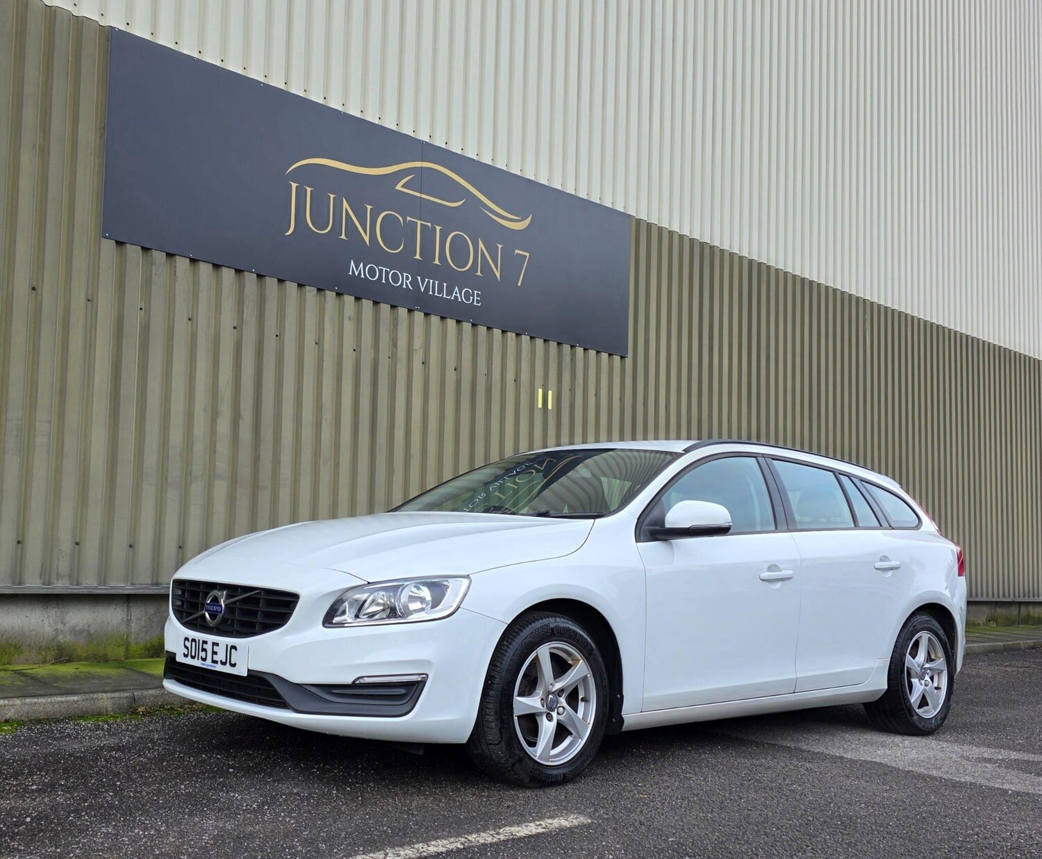 Used Volvo V60 for sale - 77484211: Photo 6
