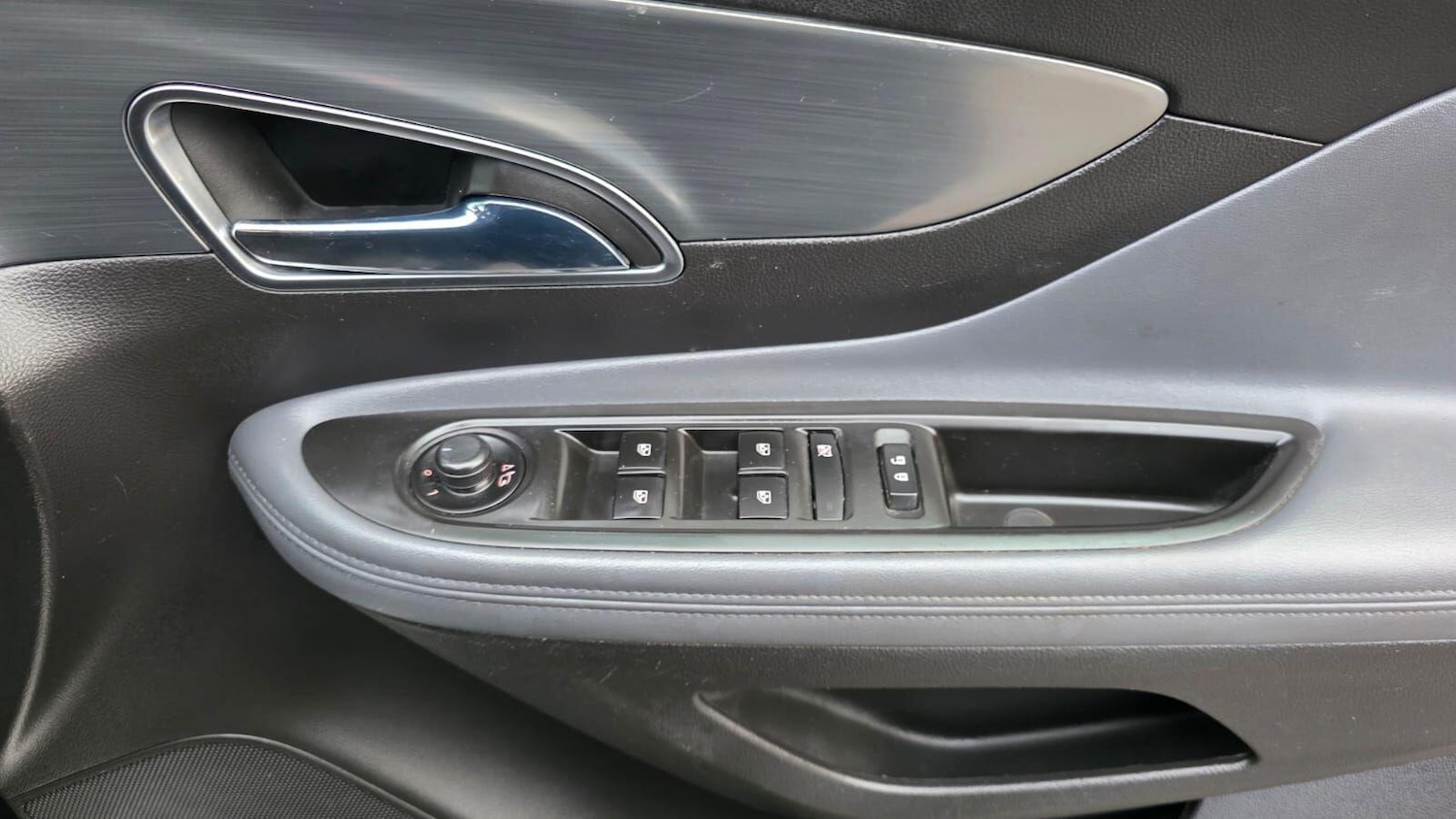 Used Vauxhall Mokka 2016 for sale - 76887434: Photo 29