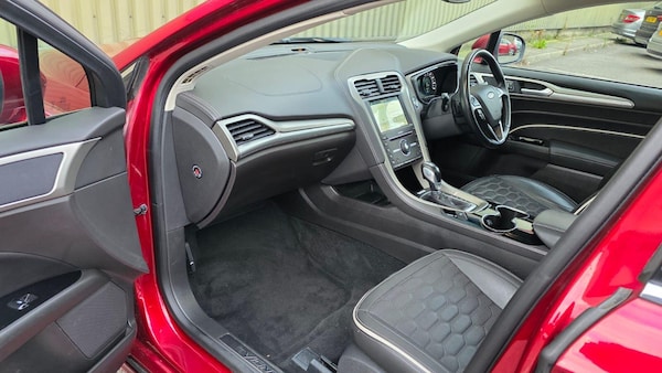 Used Ford Mondeo 2017 for sale - 76283997: Photo 26