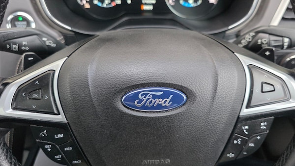 Used Ford Mondeo 2017 for sale - 76283997: Photo 42