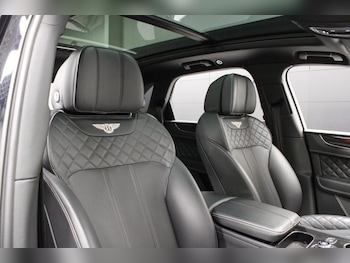 Used Bentley Bentayga 2019 for sale - 76844984: Photo
