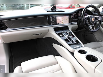 Used Porsche Panamera 2017 for sale - 75898121: Photo 3