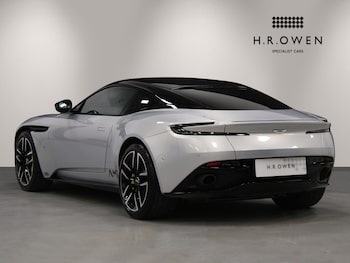 Used Aston Martin DB11 2017 for sale - 79589206: Photo