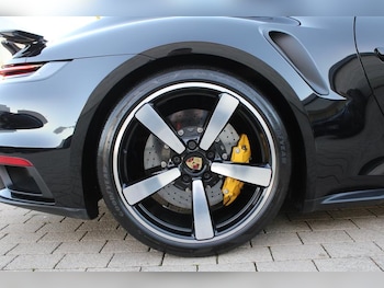 Used Porsche 911 2023 for sale - 77989047: Photo