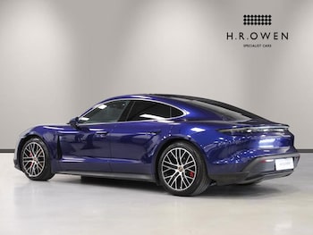 Used Porsche Taycan 2022 for sale - 76405312: Photo