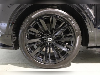 Used Bentley Bentayga 2020 for sale - 77450420: Photo