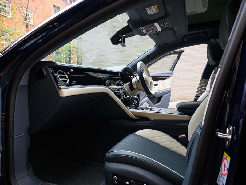 Used Bentley Flying Spur 2024 for sale - 77274988: Photo 2