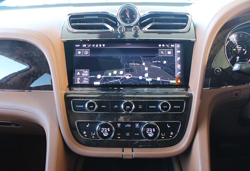 Used Bentley Bentayga 2021 for sale - 76653496: Photo 22