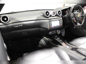 Used Ferrari California 2016 for sale - 77884459: Photo