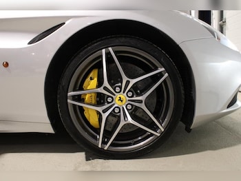 Used Ferrari California 2016 for sale - 77884459: Photo