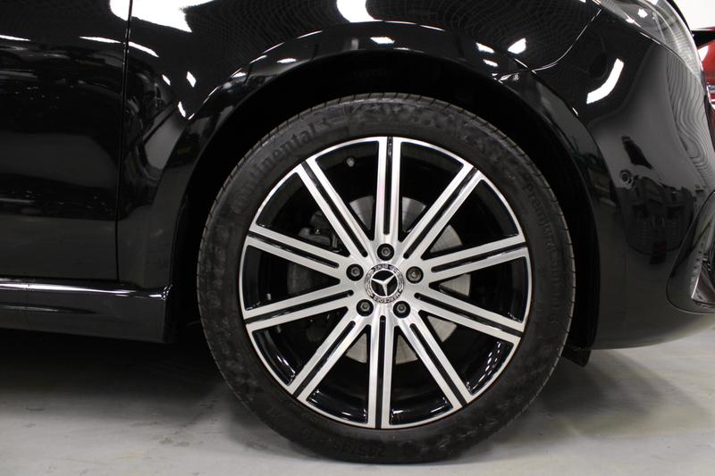 Used Mercedes-Benz V-Class 2024 for sale - 76722808: Photo 4