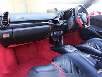 Used Ferrari 458 2011 for sale - 77048108: Photo