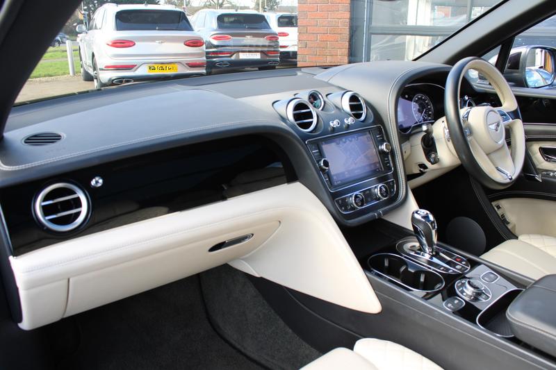 Used Bentley Bentayga 2016 for sale - 76252386: Photo 18