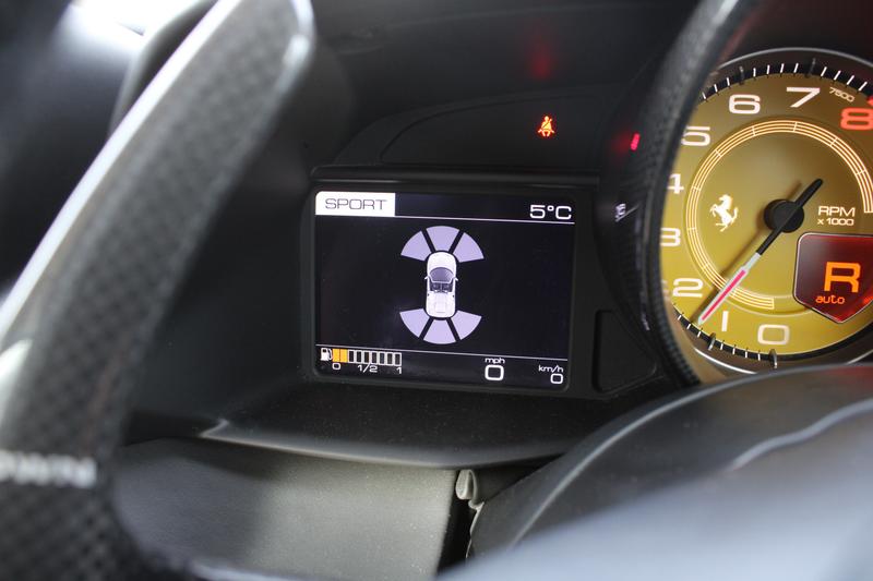 Used Ferrari 488 2017 for sale - 78162127: Photo 24