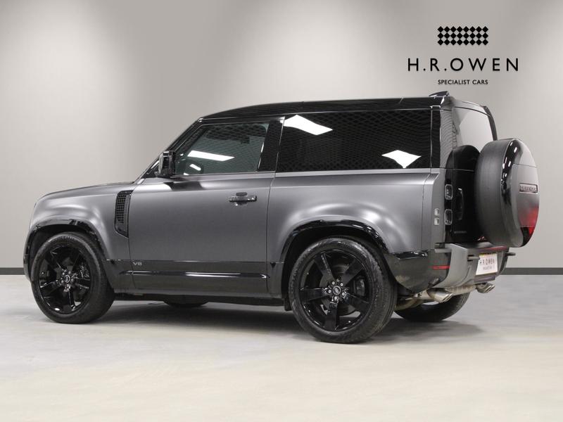 Used Land Rover Defender 2023 for sale - 76738839: Photo 2