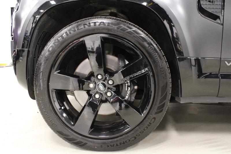 Used Land Rover Defender 2023 for sale - 76738839: Photo 4