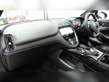 Used Aston Martin DBX undefined for sale - 78577754: Photo