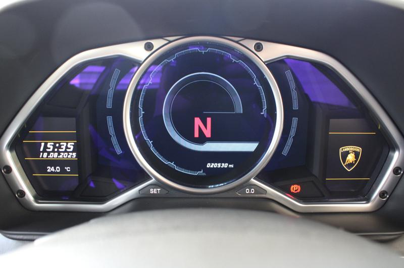 Used Lamborghini Aventador 2011 for sale - 76504604: Photo 18