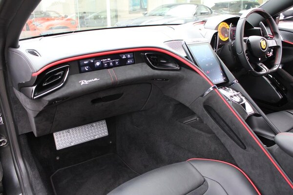 Used Ferrari Roma 2023 for sale - 76079716: Photo 13