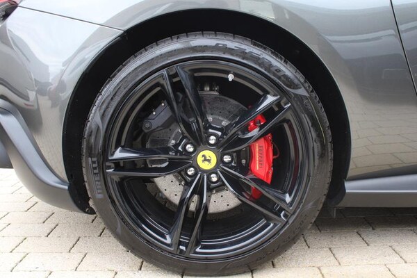 Used Ferrari Roma 2023 for sale - 76079716: Photo 4