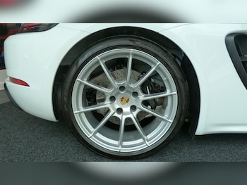 Used Porsche Cayman 2025 for sale - 78998130: Photo