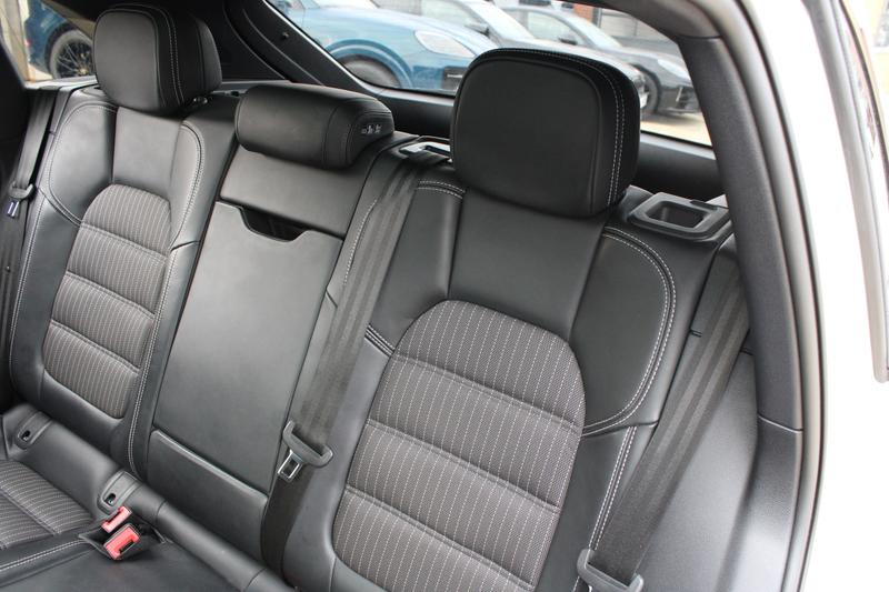 Used Porsche Macan 2023 for sale - 77106629: Photo 21