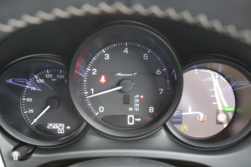 Used Porsche Macan 2023 for sale - 77106629: Photo 25