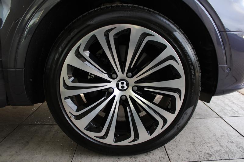 Used Bentley Bentayga 2022 for sale - 77915629: Photo 4