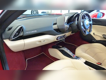 Used Ferrari 488 2018 for sale - 79483579: Photo