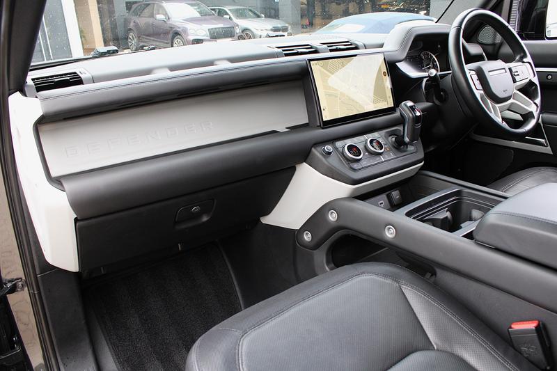 Used Land Rover Defender 2023 for sale - 78067524: Photo 3