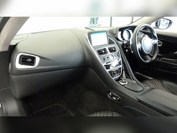 Used Aston Martin DB11 2019 for sale - 78957125: Photo