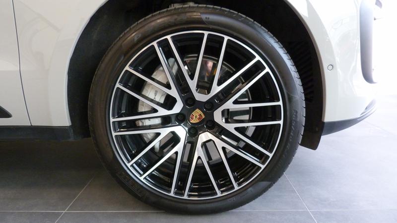 Used Porsche Macan for sale - 78109595: Photo 4