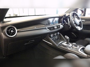 Used Alfa Romeo Stelvio 2023 for sale - 79463820: Photo