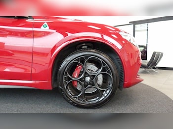 Used Alfa Romeo Stelvio 2023 for sale - 79463820: Photo