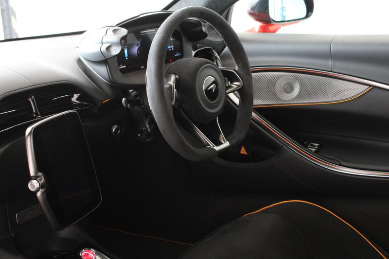 Used McLaren Artura 2023 for sale - 76797063: Photo 3