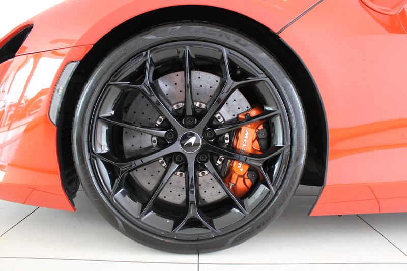 Used McLaren Artura 2023 for sale - 76797063: Photo 4