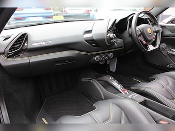 Used Ferrari 488 undefined for sale - 76162051: Photo