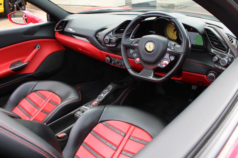 Used Ferrari 488 for sale - 76209346: Photo 14