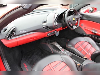 Used Ferrari 488 for sale - 76209346: Photo 3