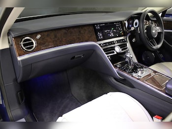 Used Bentley Flying Spur 2024 for sale - 76895363: Photo