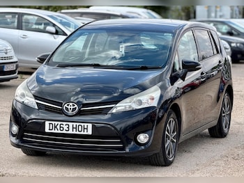 Used Toyota Verso 2013 for sale - 79050121: Photo