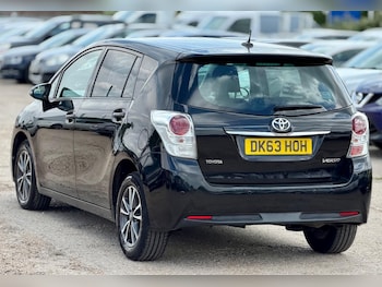 Used Toyota Verso 2013 for sale - 79050121: Photo