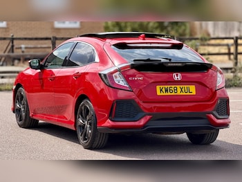 Used Honda Civic 2019 for sale - 79401282: Photo