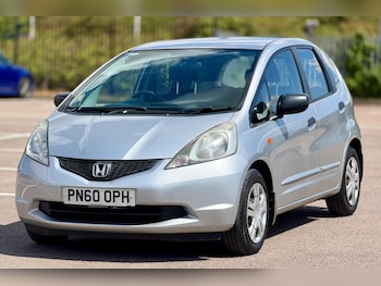 Used Honda Jazz 2010 for sale - 79396642: Photo